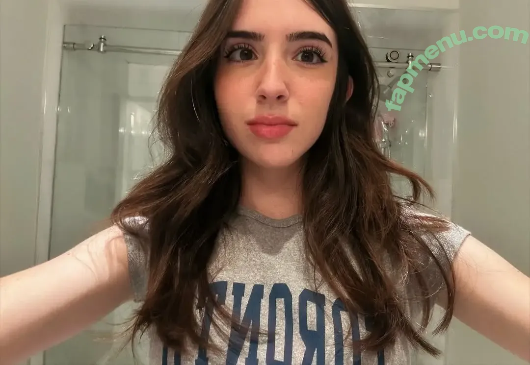 Gabriela Bee nude photo #0147 (Gabi Bee / gabrielabee)