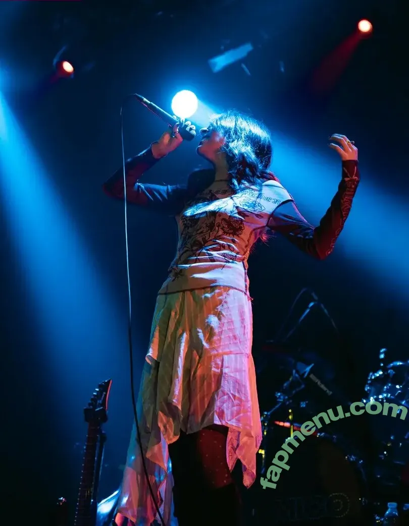 Gabriela Bee nude photo #0167 (Gabi Bee / gabrielabee)