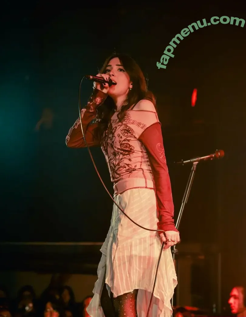 Gabriela Bee nude photo #0168 (Gabi Bee / gabrielabee)