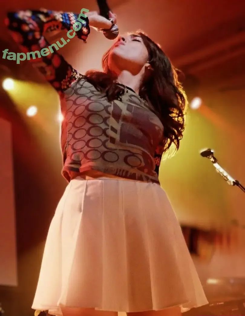 Gabriela Bee nude photo #0179 (Gabi Bee / gabrielabee)