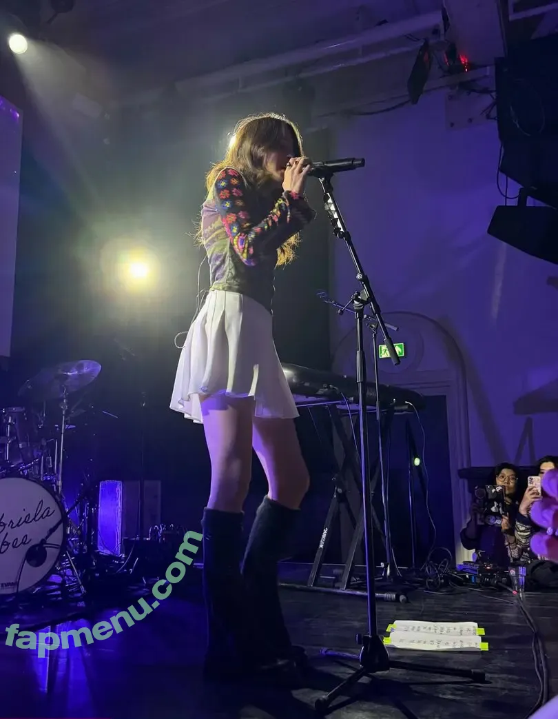 Gabriela Bee nude photo #0186 (Gabi Bee / gabrielabee)