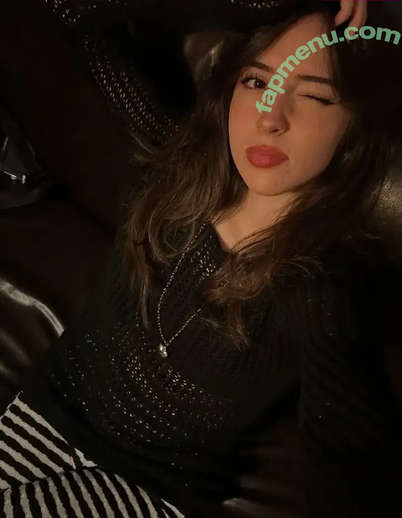 Gabriela Bee nude photo #0190 (Gabi Bee / gabrielabee)