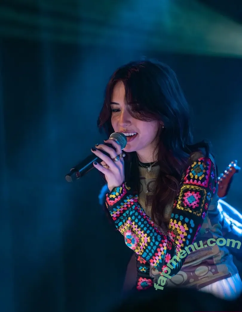 Gabriela Bee nude photo #0204 (Gabi Bee / gabrielabee)