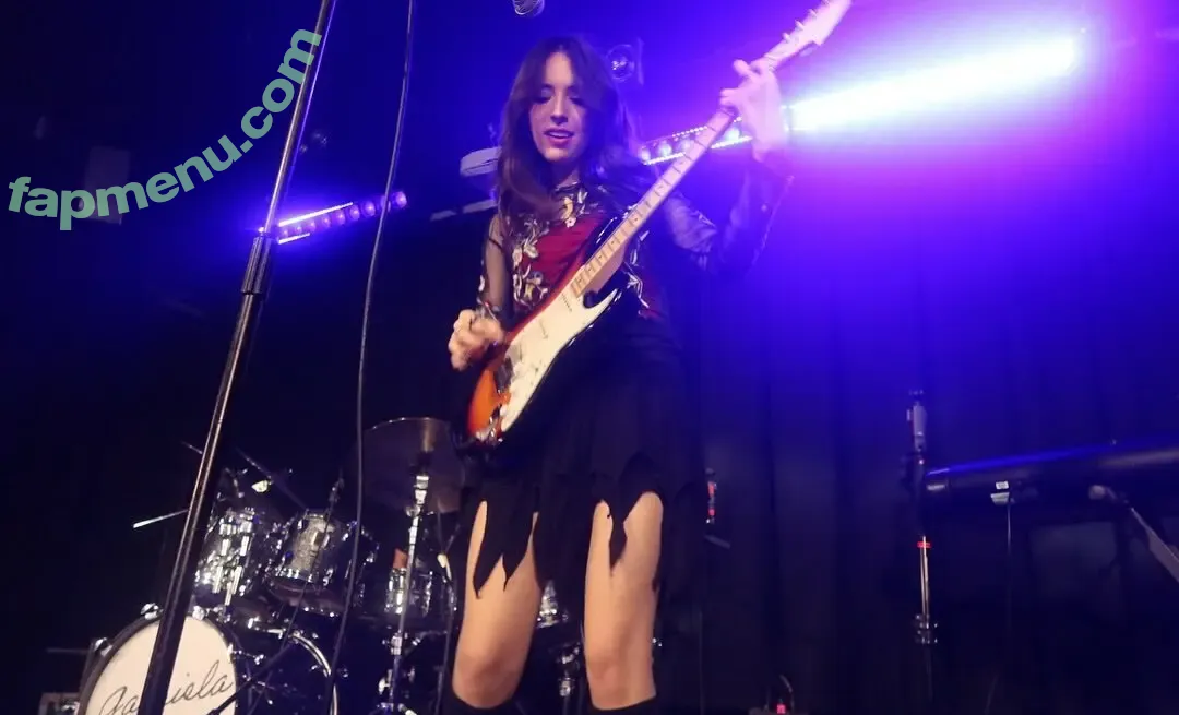 Gabriela Bee nude photo #0209 (Gabi Bee / gabrielabee)