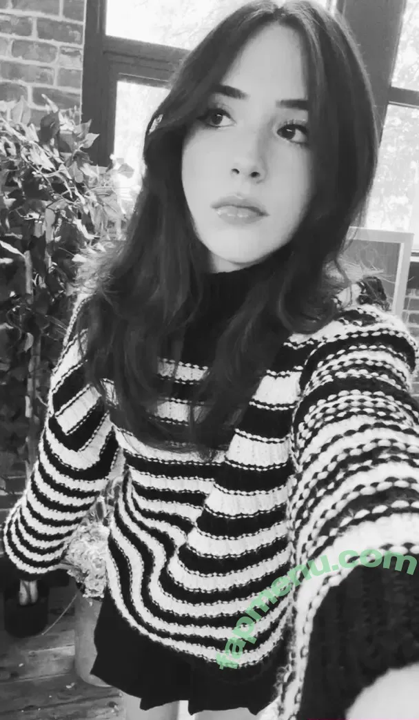 Gabriela Bee nude photo #0221 (Gabi Bee / gabrielabee)