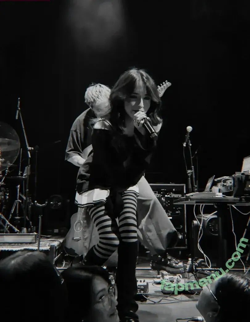 Gabriela Bee nude photo #0230 (Gabi Bee / gabrielabee)