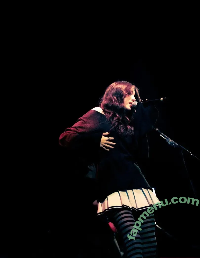 Gabriela Bee nude photo #0231 (Gabi Bee / gabrielabee)