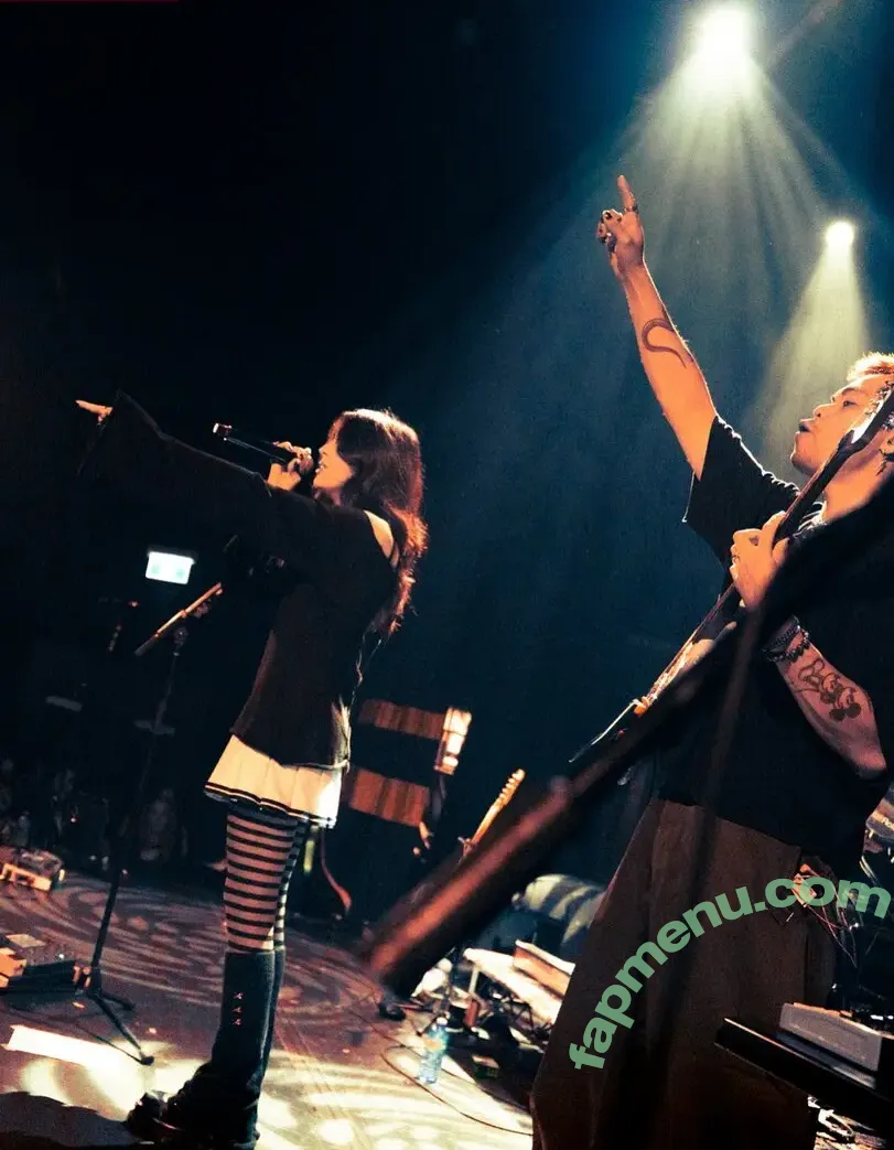 Gabriela Bee nude photo #0236 (Gabi Bee / gabrielabee)