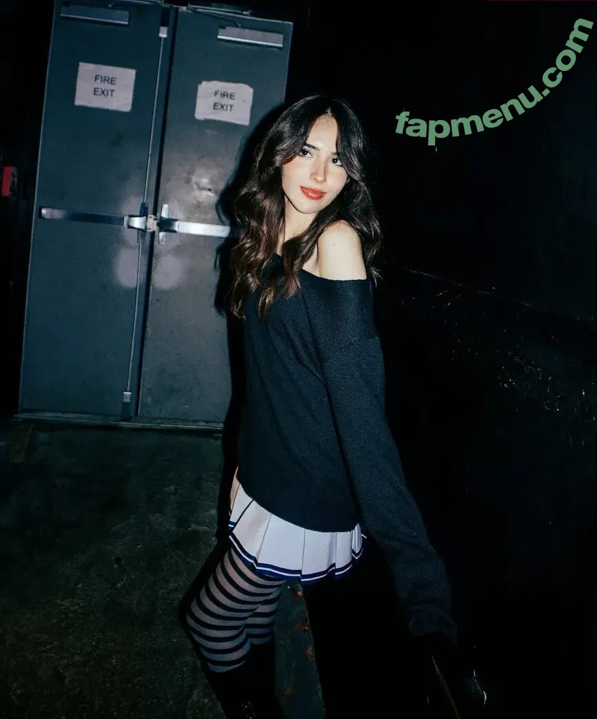 Gabriela Bee nude photo #0238 (Gabi Bee / gabrielabee)