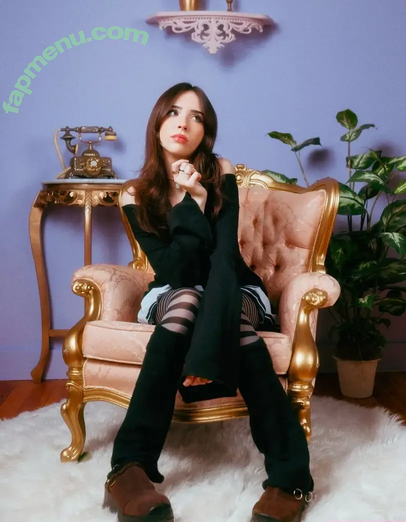 Gabriela Bee nude photo #0294 (Gabi Bee / gabrielabee)