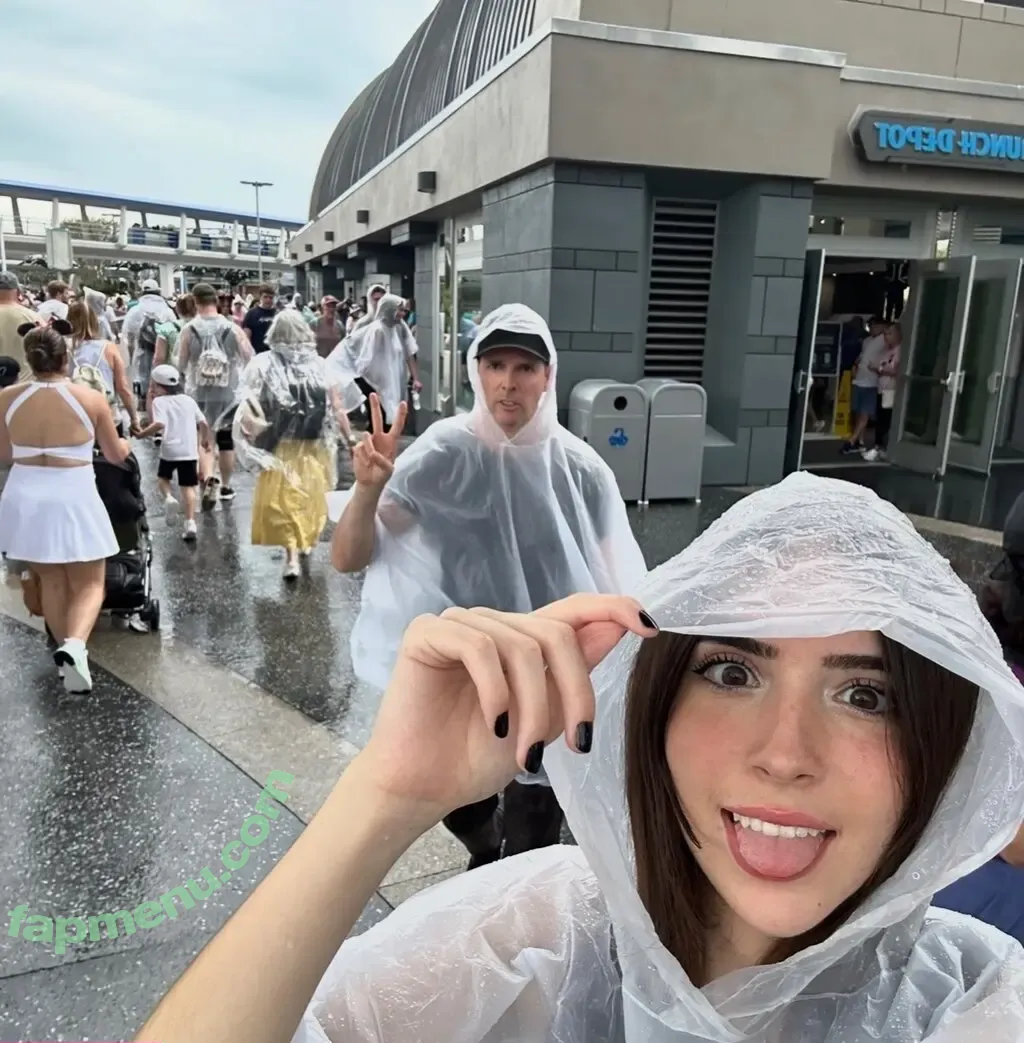 Gabriela Bee nude photo #0308 (Gabi Bee / gabrielabee)