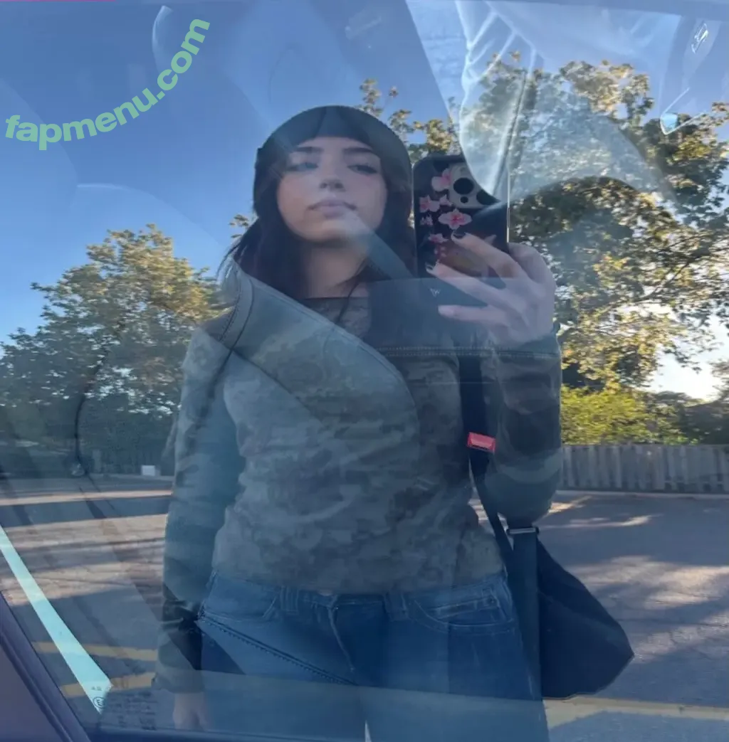 Gabriela Bee nude photo #0312 (Gabi Bee / gabrielabee)