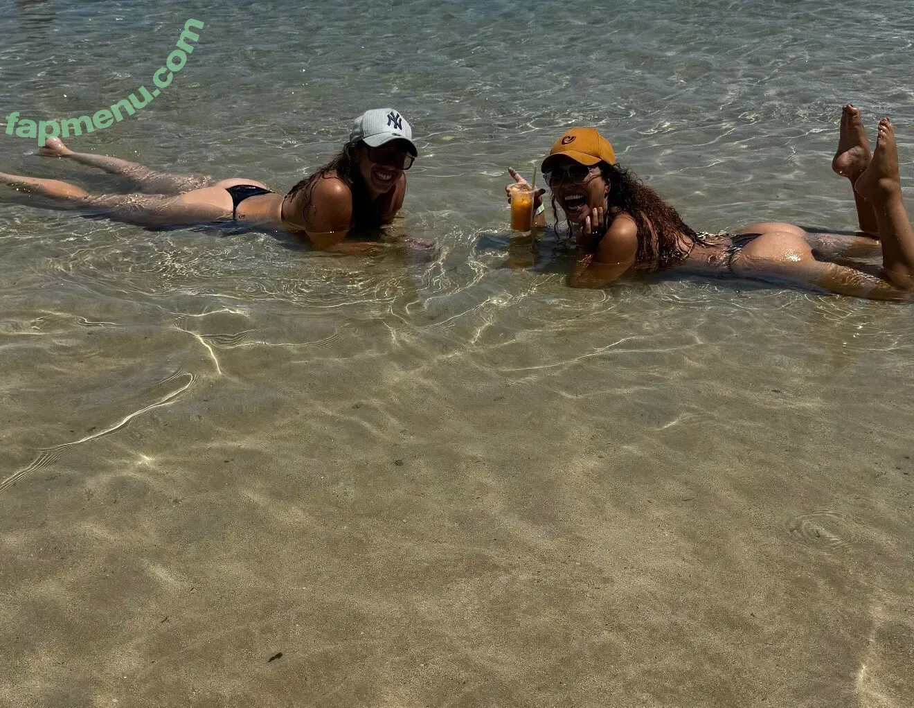 Gabriela Moreyra nude photo #0129 (gabimoreyra)