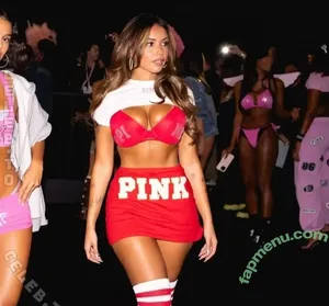 Gabriela Moura / gabimfmoura nude photo #1211