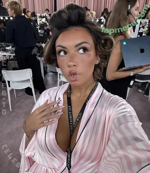 Gabriela Moura / gabimfmoura nude photo #1214