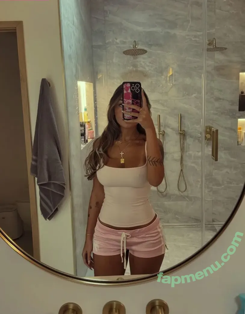 Gabriela Moura nude photo #1187 (gabimfmoura)