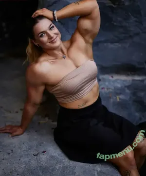 Gabriela / Japanesee / gabiflex / gabrielahejna_ifbbpro nude photo #0200