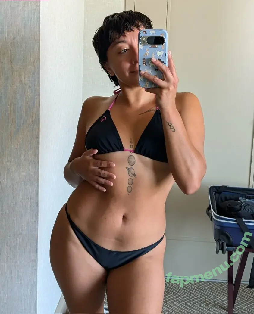 Gabriela nude photo #0230 (Japanesee / gabrielamonasterio)