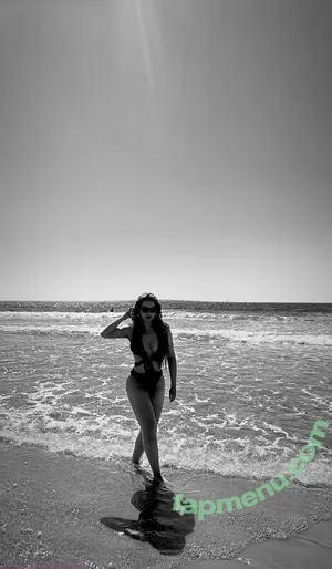 Gabrielle Correa / Gabrielleacorrea nude photo #0015