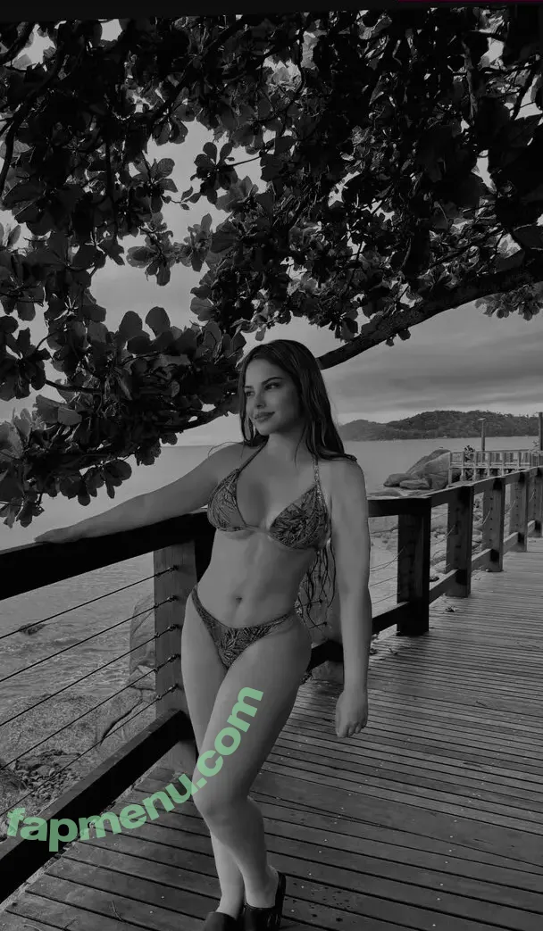 Gabrielle Correa nude photo #0016 (Gabrielleacorrea)