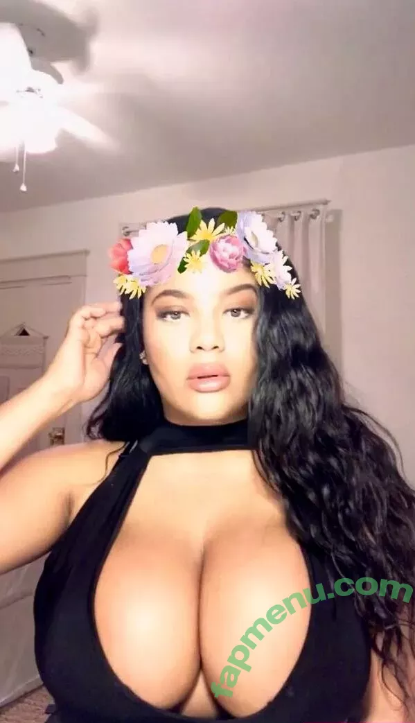 Gabrielle Logan nude photo #0033 (loganberry_ / thebigtitwitch)
