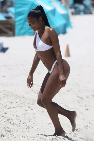 Gabrielle Union / gabunion / itsgabrielleu nude photo #0138