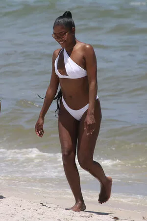 Gabrielle Union / gabunion / itsgabrielleu nude photo #0139