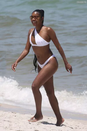 Gabrielle Union / gabunion / itsgabrielleu nude photo #0143