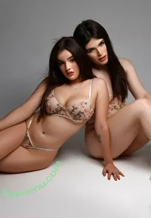  nude photo #0001