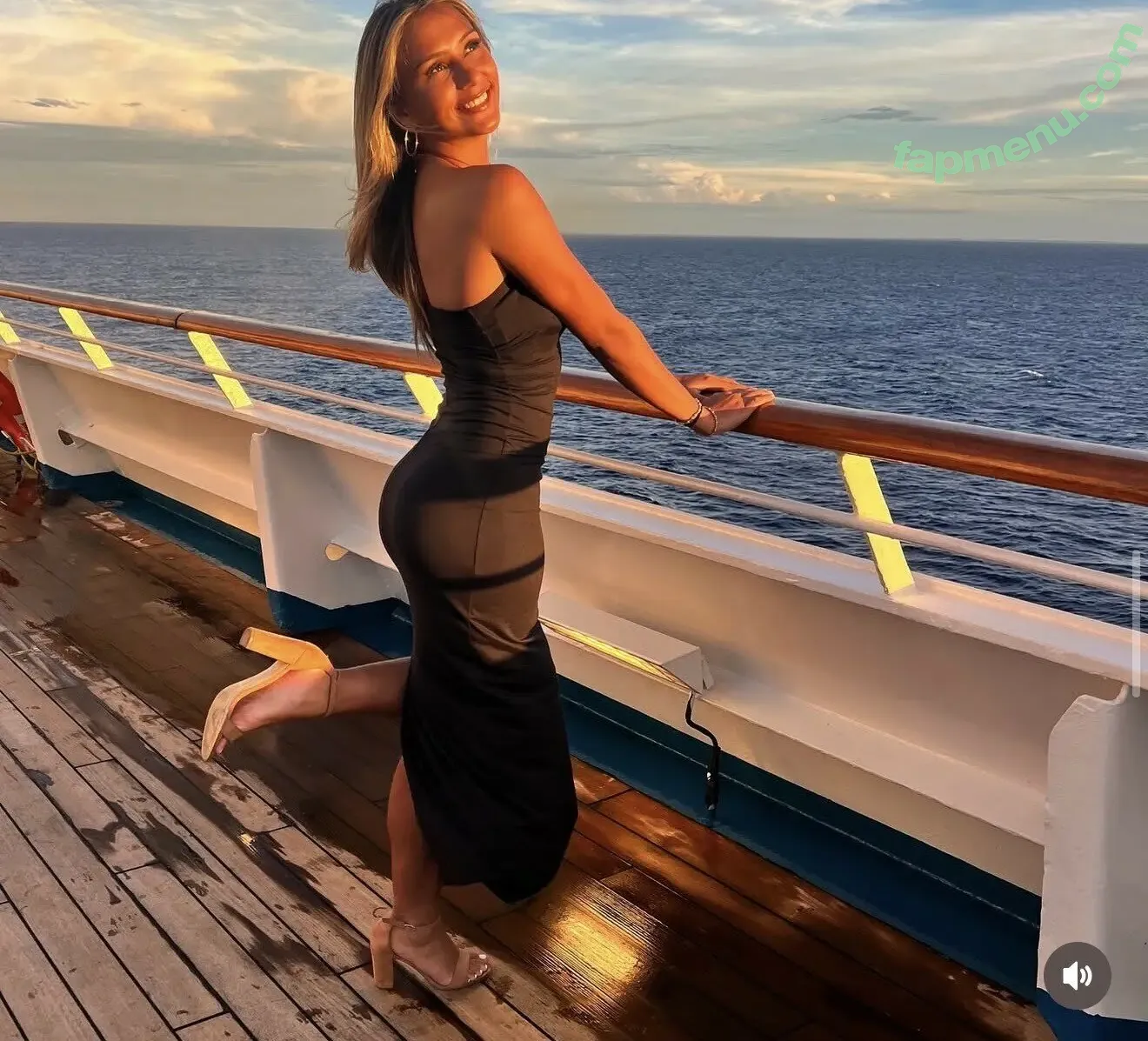 Gaby Rourke nude photo #0010 (gabyrourke)