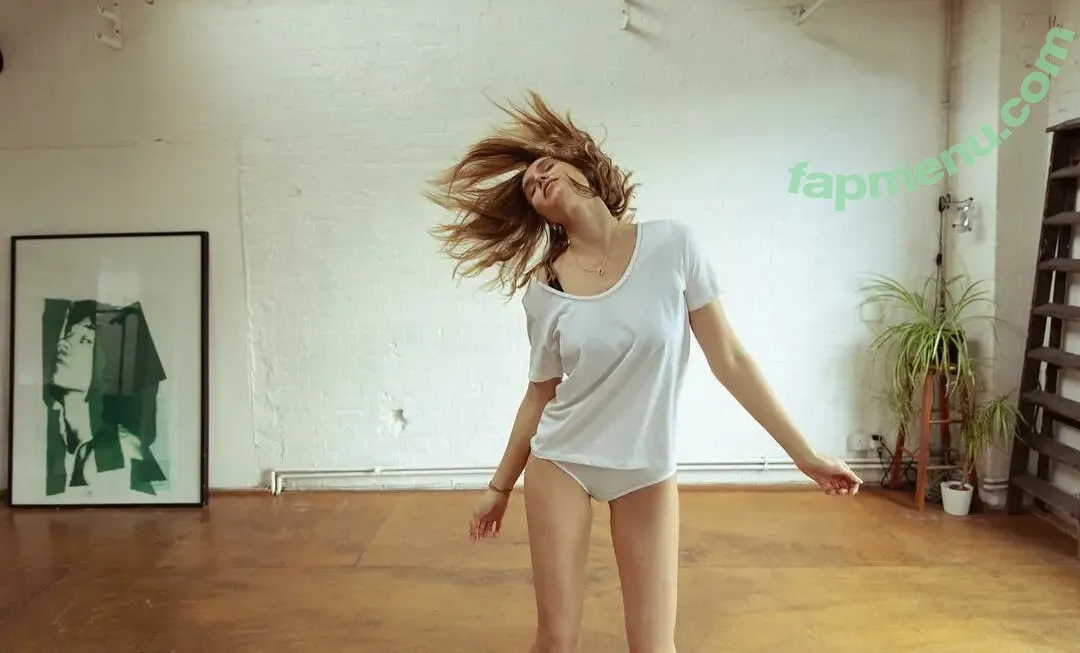 Gaia Weiss nude photo #0033 (gaiaontop / gaiaweiss)