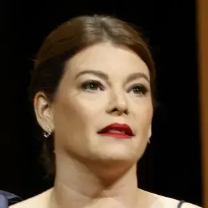 Gail Simmons / gailsimmonseats nude photo #0006