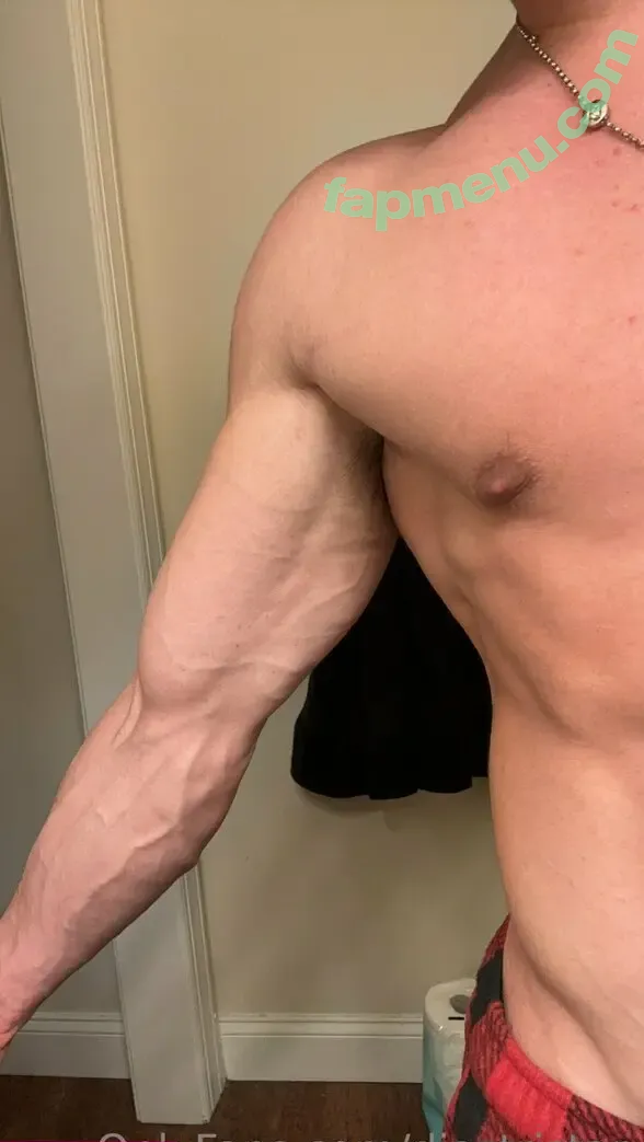 gainsfromgeebs nude photo #0017 (gainsfromgeebs)