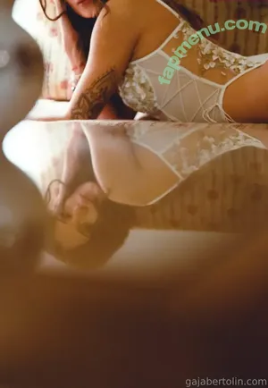  nude photo #0007