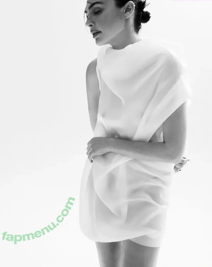 gal_gadot nude photo #2806 (GalGadotUSA1 / inked_hriss)
