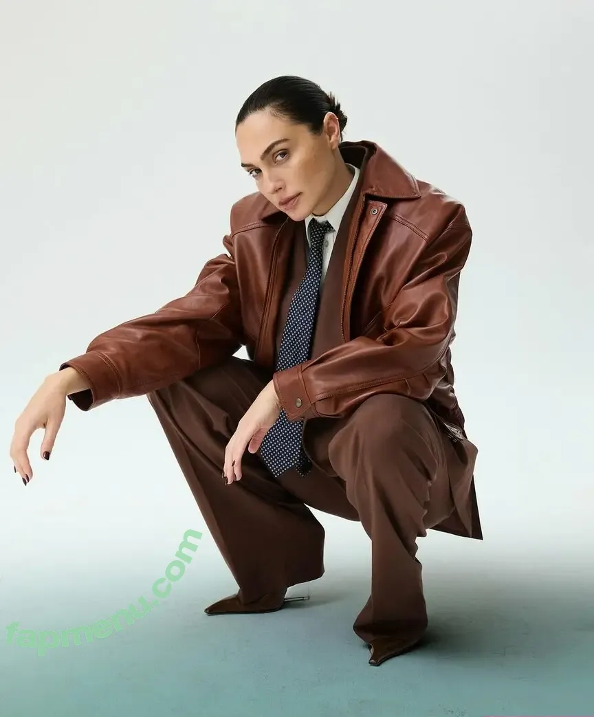 gal_gadot nude photo #2813 (GalGadotUSA1 / inked_hriss)