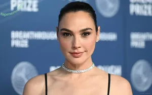 gal_gadot / inked_hriss nude photo #3026