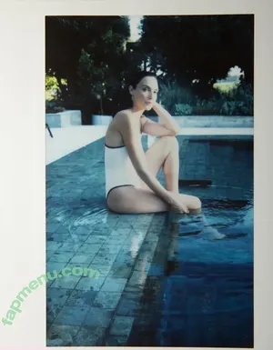 gal_gadot / inked_hriss nude photo #3209