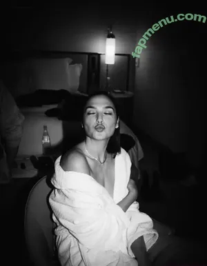 gal_gadot / Gal Gadot / inked_hriss nude photo #3281