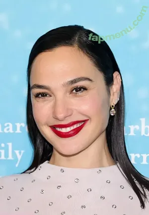 gal_gadot / Gal Gadot / inked_hriss nude photo #3290