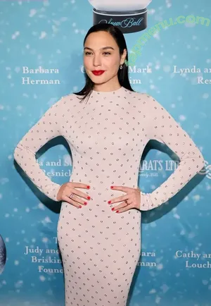 gal_gadot / Gal Gadot / inked_hriss nude photo #3296