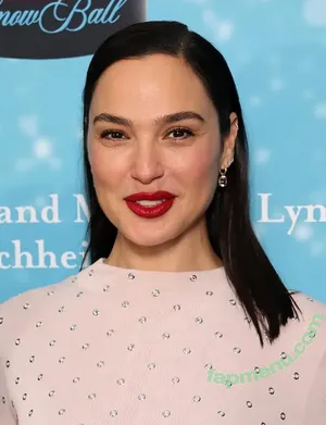 gal_gadot / Gal Gadot / inked_hriss nude photo #3308