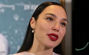 gal_gadot / Gal Gadot / inked_hriss nude photo #3317