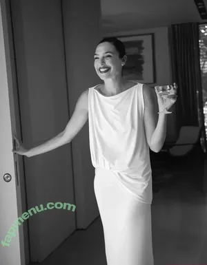 gal_gadot / Gal Gadot nude photo #3346
