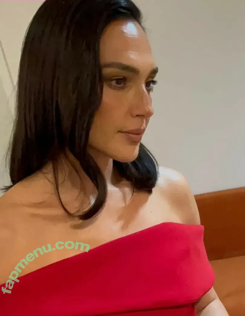gal_gadot nude photo #3222 (inked_hriss)