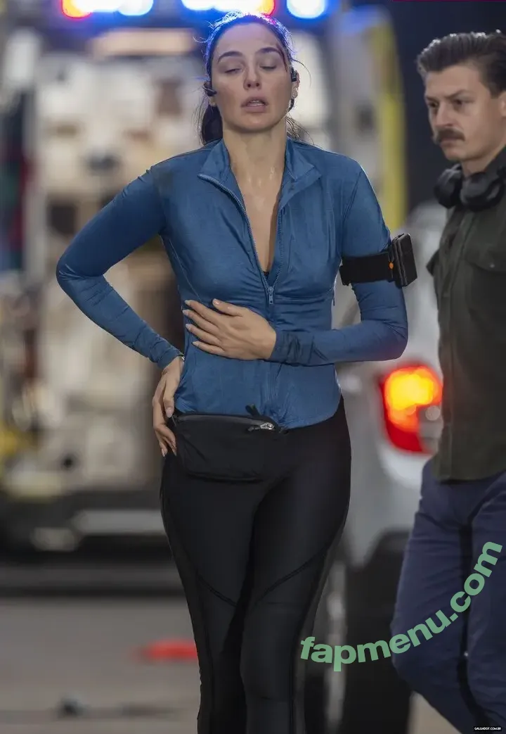 gal_gadot nude photo #3255 (Gal Gadot / inked_hriss)