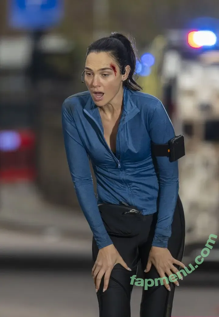gal_gadot nude photo #3261 (Gal Gadot / inked_hriss)