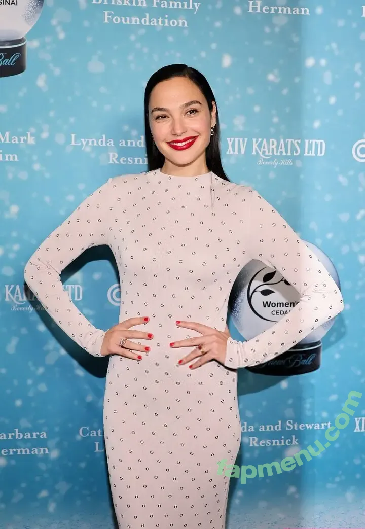 gal_gadot nude photo #3283 (Gal Gadot / inked_hriss)