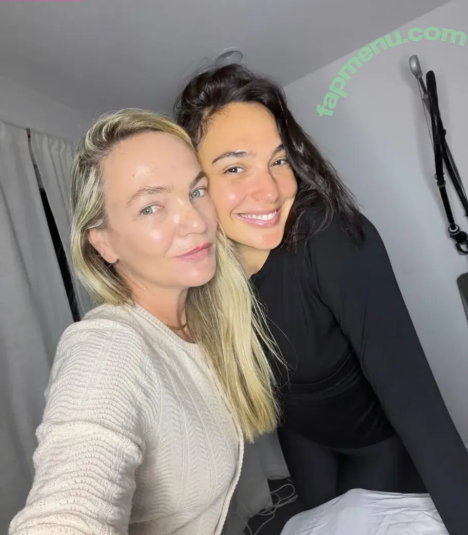 gal_gadot nude photo #3373 (Gal Gadot)