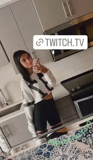 Galadriex / quenofhearts nude photo #0200